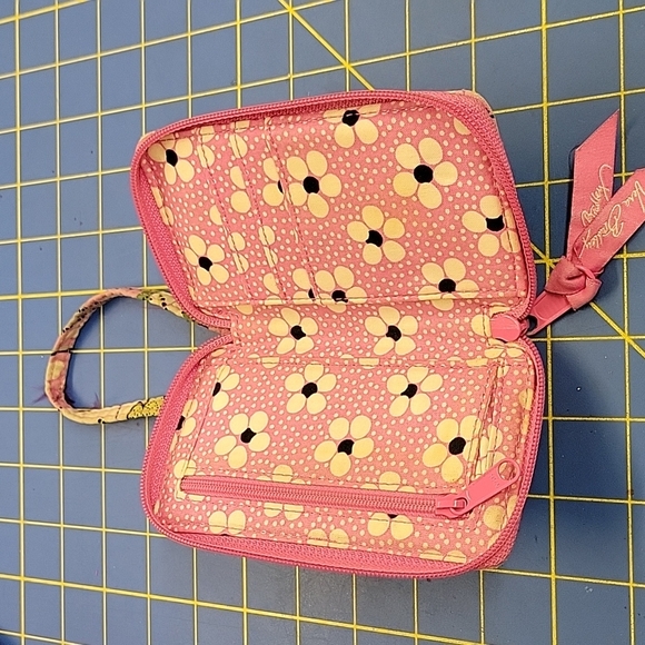 Vera Bradley Quilted Wallet Wristlet - Picture 4 of 6